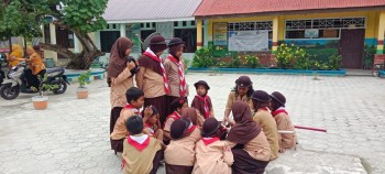 Kegiatan Ektarkulikuler ( Pramuka )